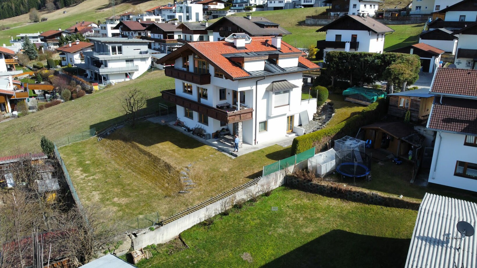 GENERATIONENHAUS MIT TRAUMAUSSICHT IN AXAMS - Jenewein Immobilienmanagement