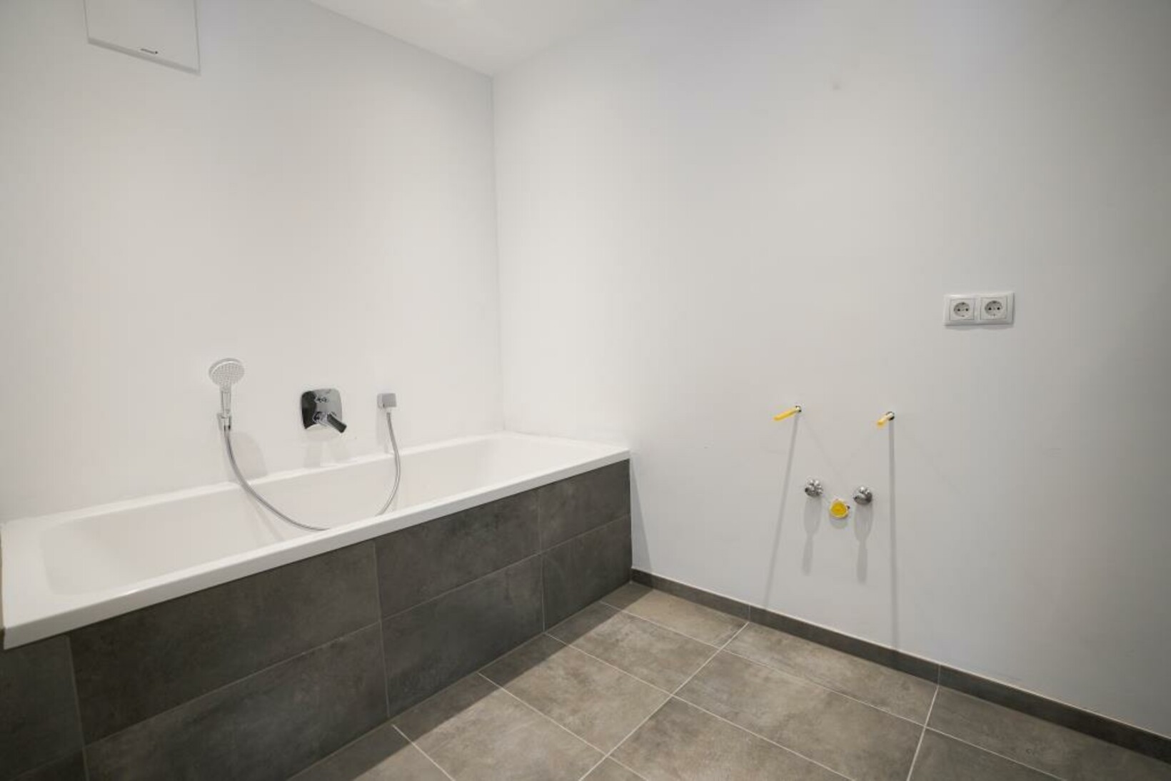 TOPMODERNER ERSTBEZUG 3-4 Zimmer Wohnung in Fulpmes - Jenewein Immobilienmanagement
