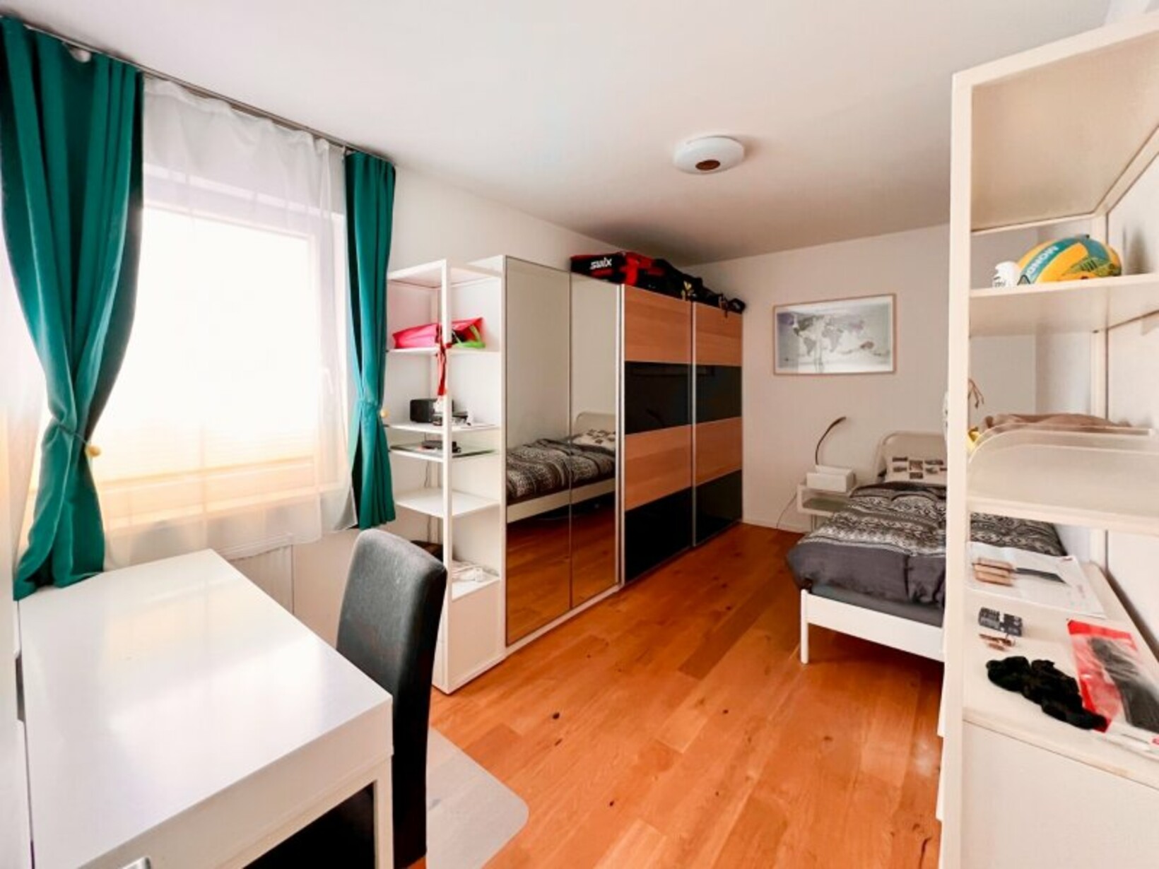 PREISREDUZIERUNG * ZENTRALE 4-Zimmer Wohnung * - Jenewein Immobilienmanagement