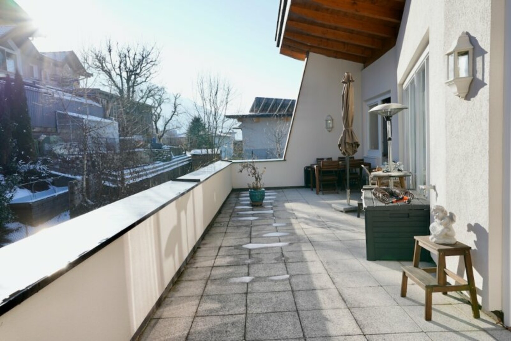 DOPPELHAUSHÄLFTE MIT EINLIEGERWOHNUNG NATURNAH - Jenewein Immobilienmanagement