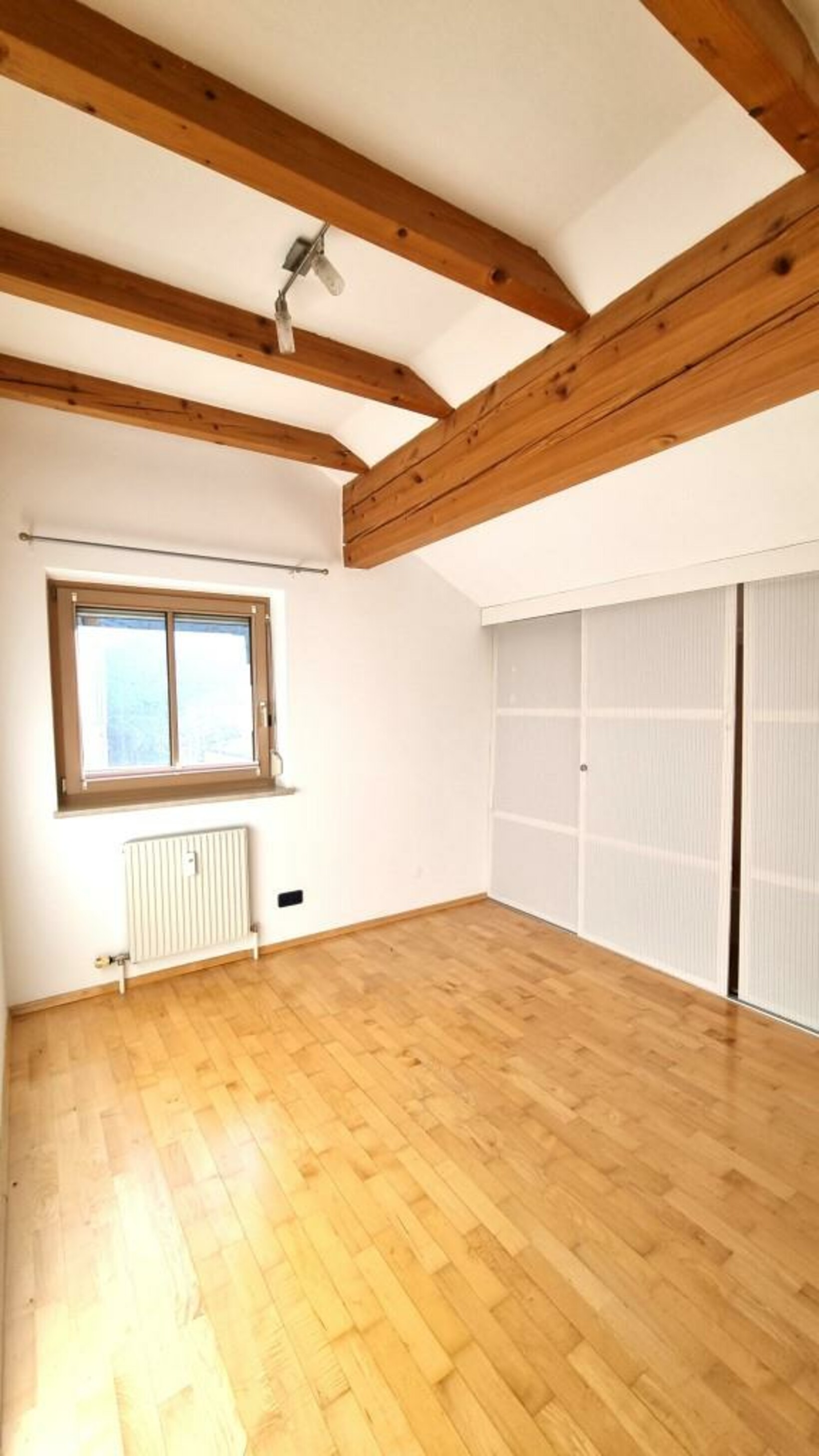 Sonnige 4 Zimmer Maisonette mit Galerie und herrlicher Dachterrasse - Jenewein Immobilienmanagement