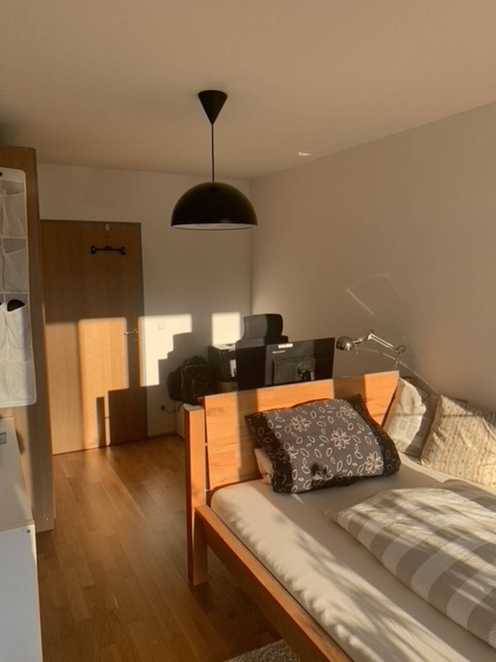 Gepflegte, helle 3-Zimmerwohnung mit Tiefgaragenabstellplatz - Jenewein Immobilienmanagement