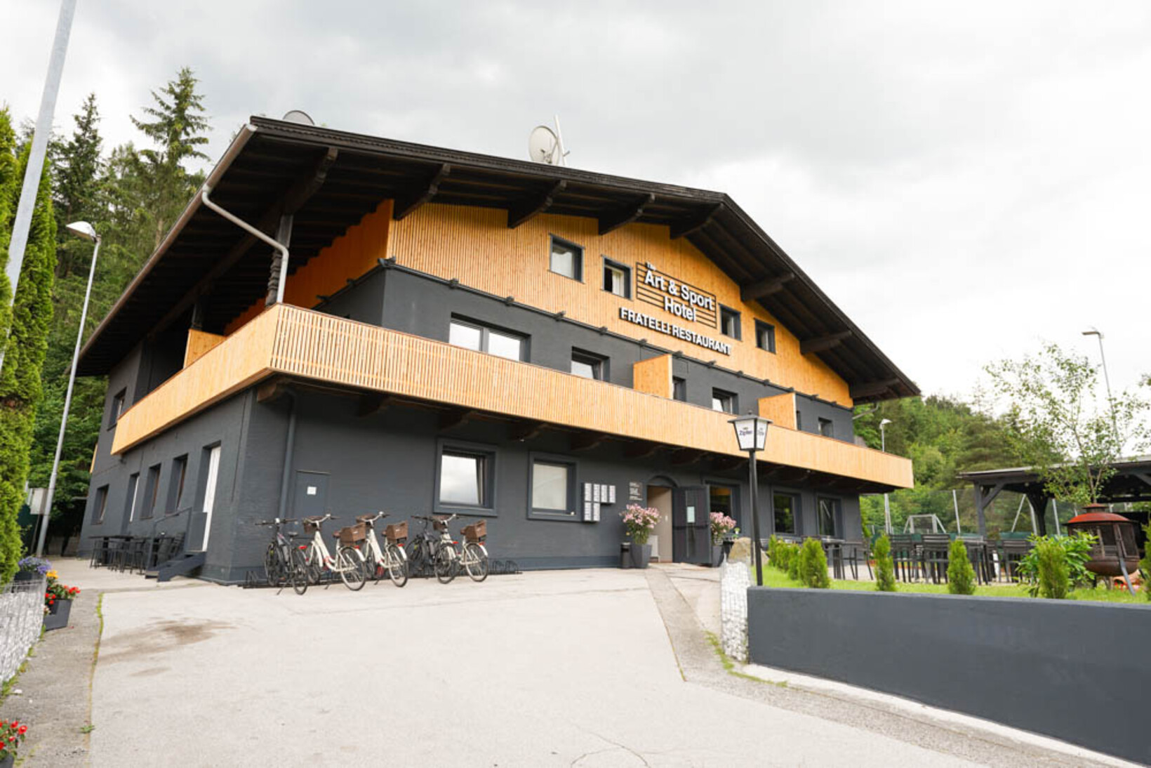 Hotel in bester Erholungslage mit Restaurant - Jenewein Immobilienmanagement