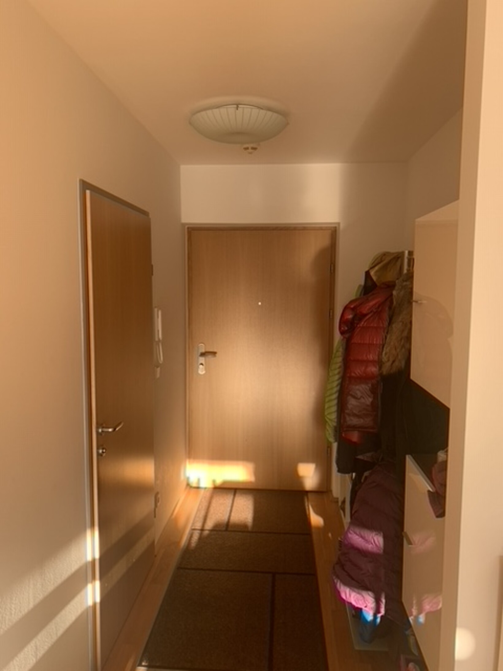 Gepflegte, helle 3-Zimmerwohnung mit Tiefgaragenabstellplatz - Jenewein Immobilienmanagement