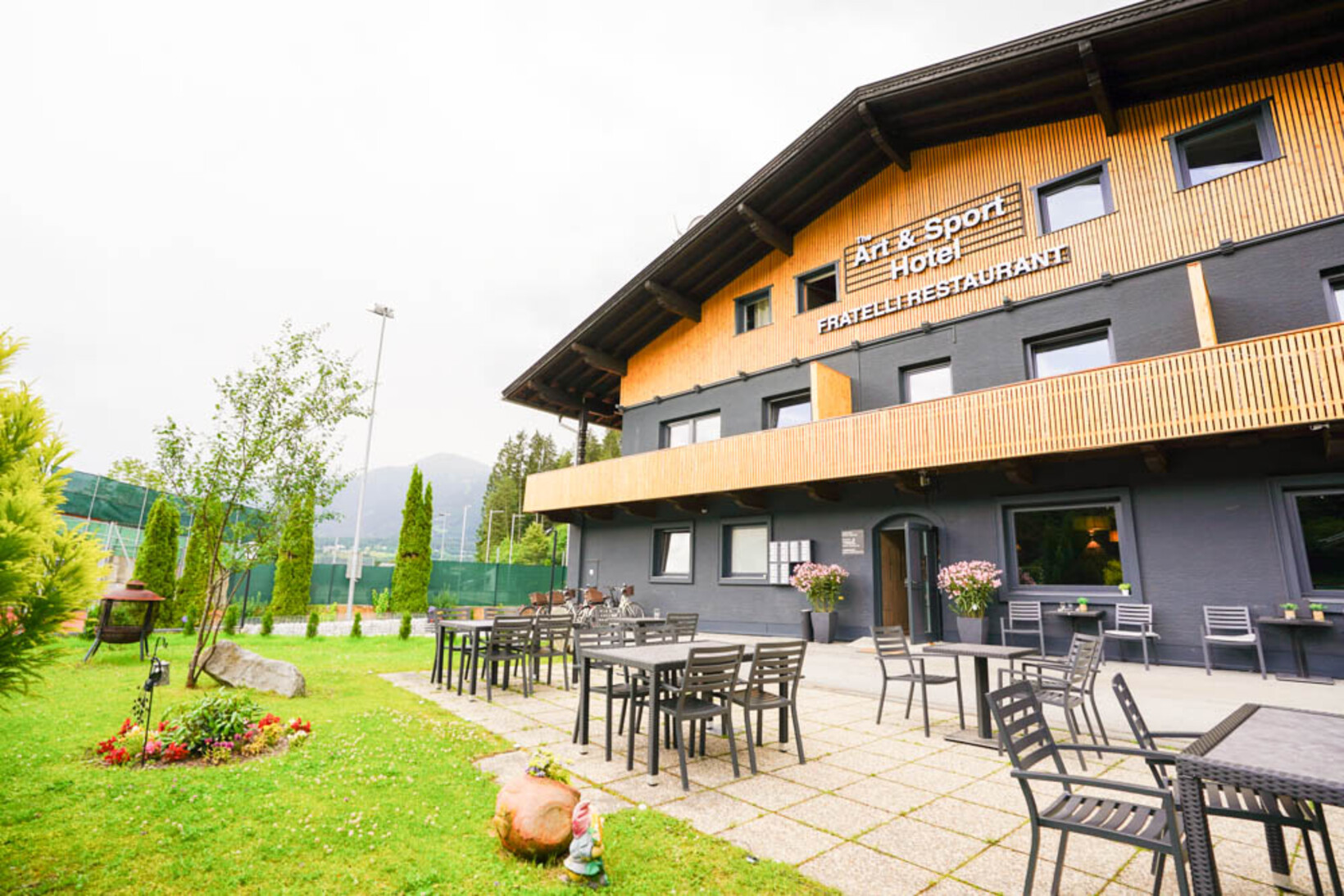 Hotel in bester Erholungslage mit Restaurant - Jenewein Immobilienmanagement