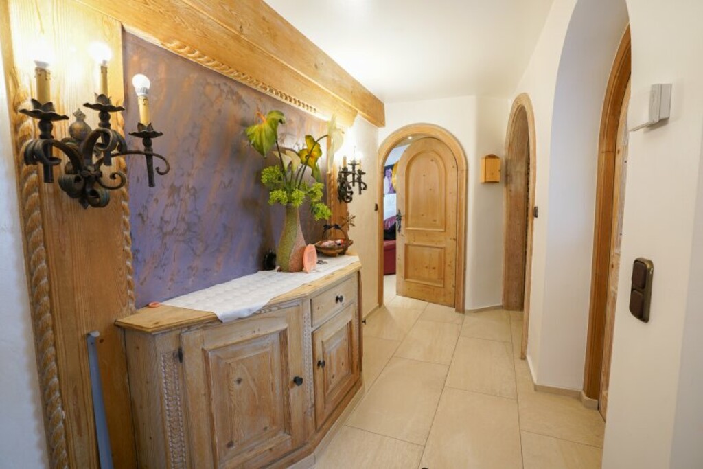 Haus im Kranebitter Stil – beste Infrastruktur - Jenewein Immobilienmanagement